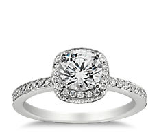 Halo Diamond Engagement Ring in 18K White Gold